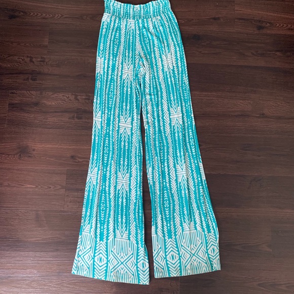Mossimo Supply Co. Pants - Mossimo Women’s Gaucho Pants Size Small NWOT